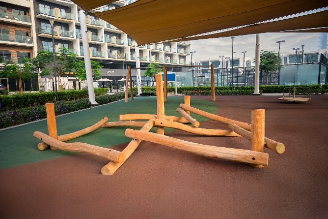 Play equipment at Community Park JVC and JCT, Dubai